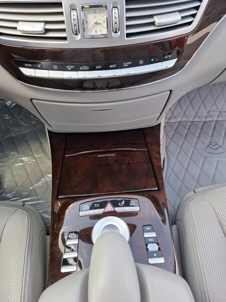 Mercedes-Benz 250